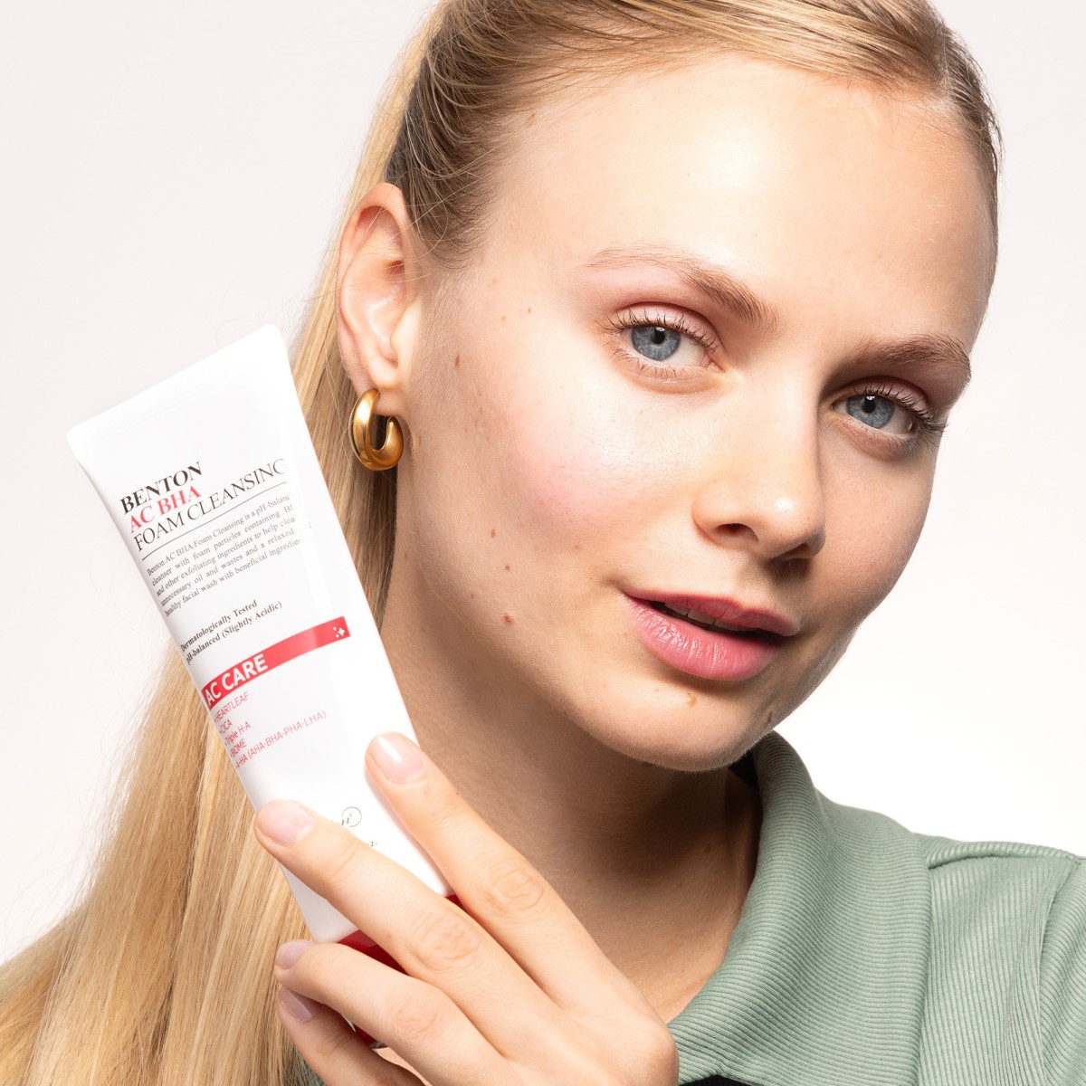 BHA Gel-To-Foam Cleanser For Oily Skin - 120ml - Benton | MiiN Cosmetics