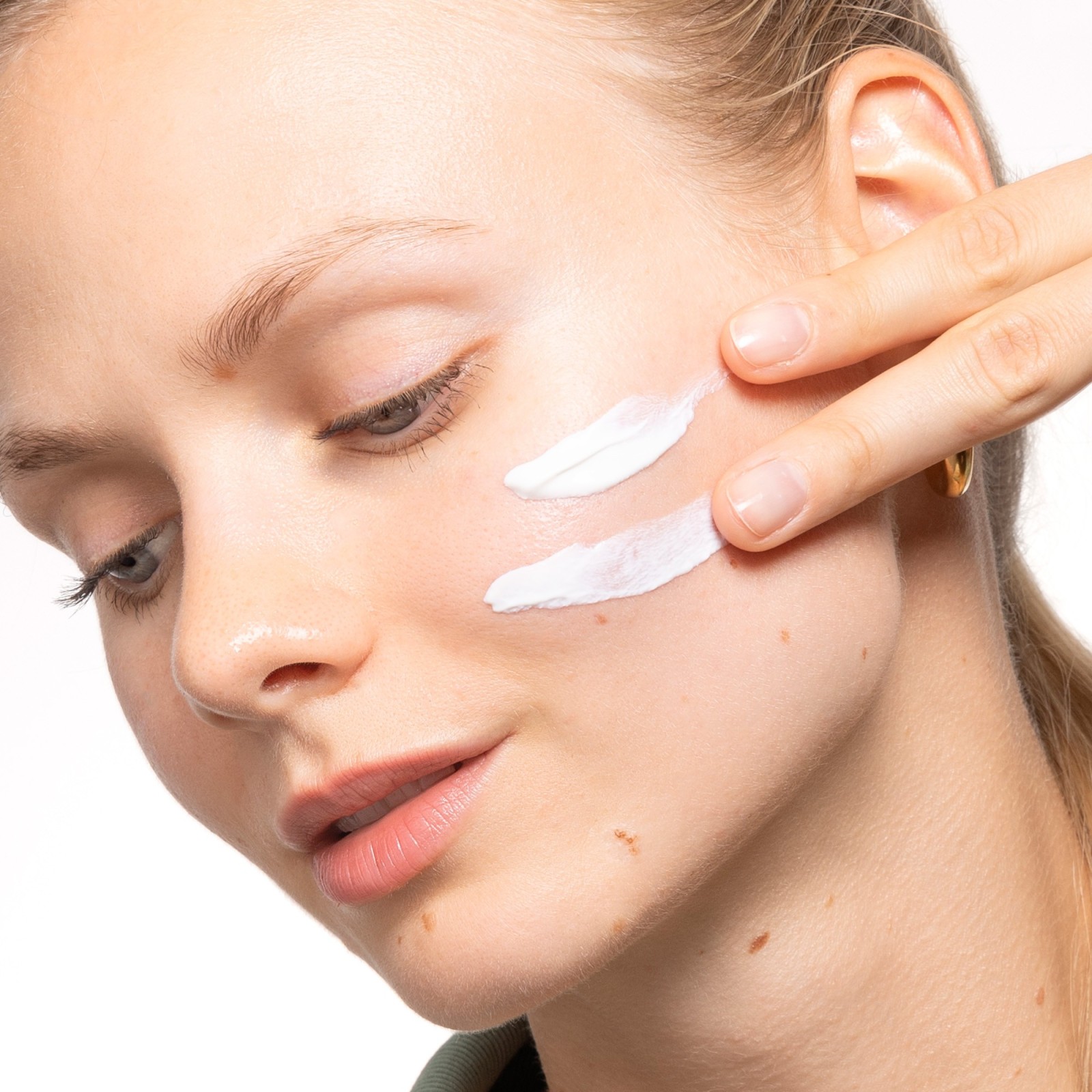 Skin Fit Mineral Sun Cream SPF50 - Benton | MiiN Cosmetics