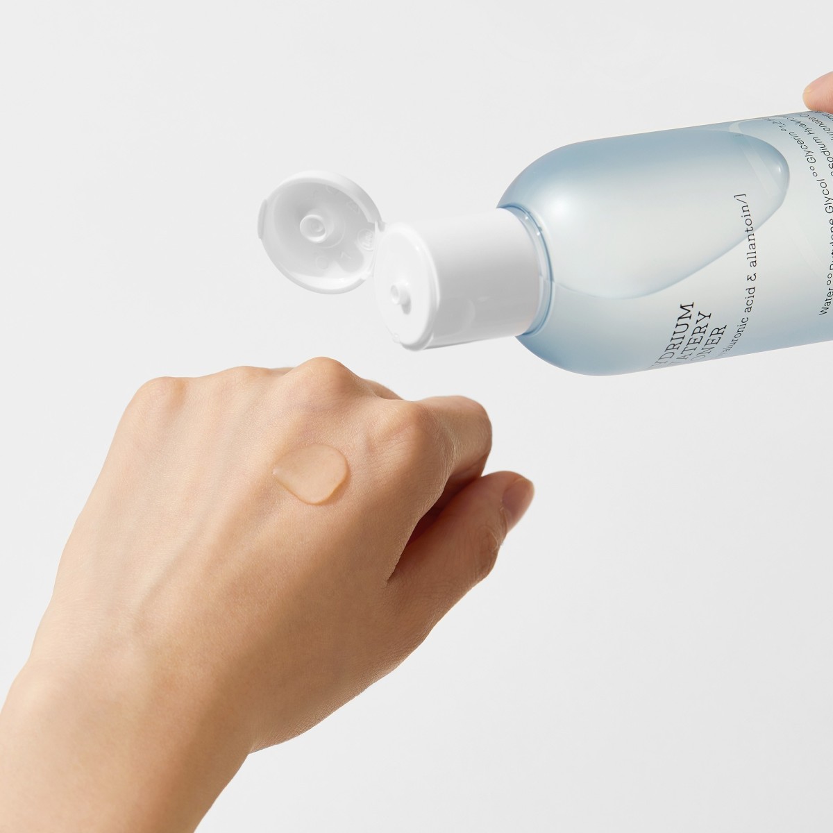 Hydrating Toner with Hyaluronic Acid and Panthenol - 150ml - COSRX | MiiN Cosmetics