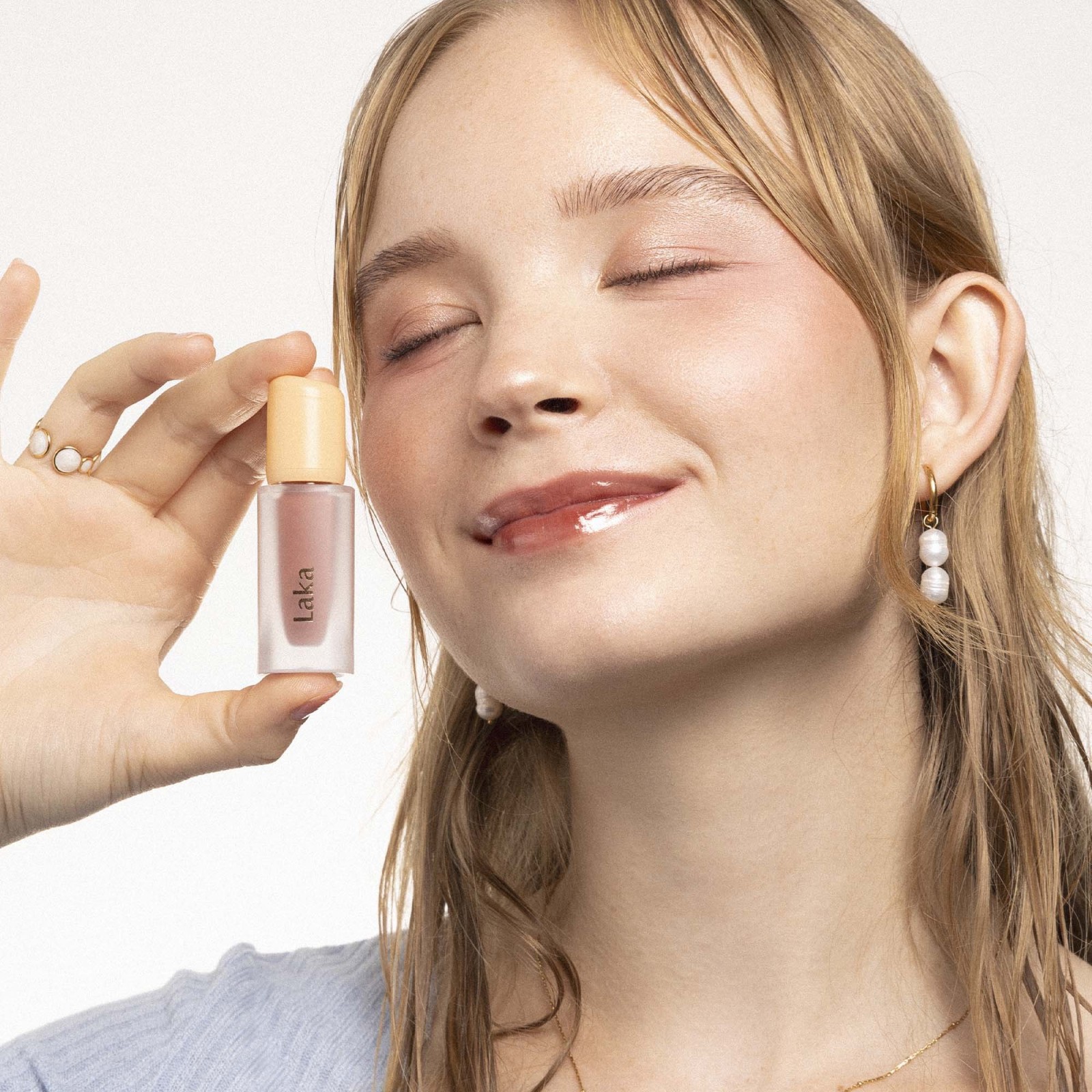Tinte labial coreano hidratante com brilho - Laka | MiiN Cosmetics