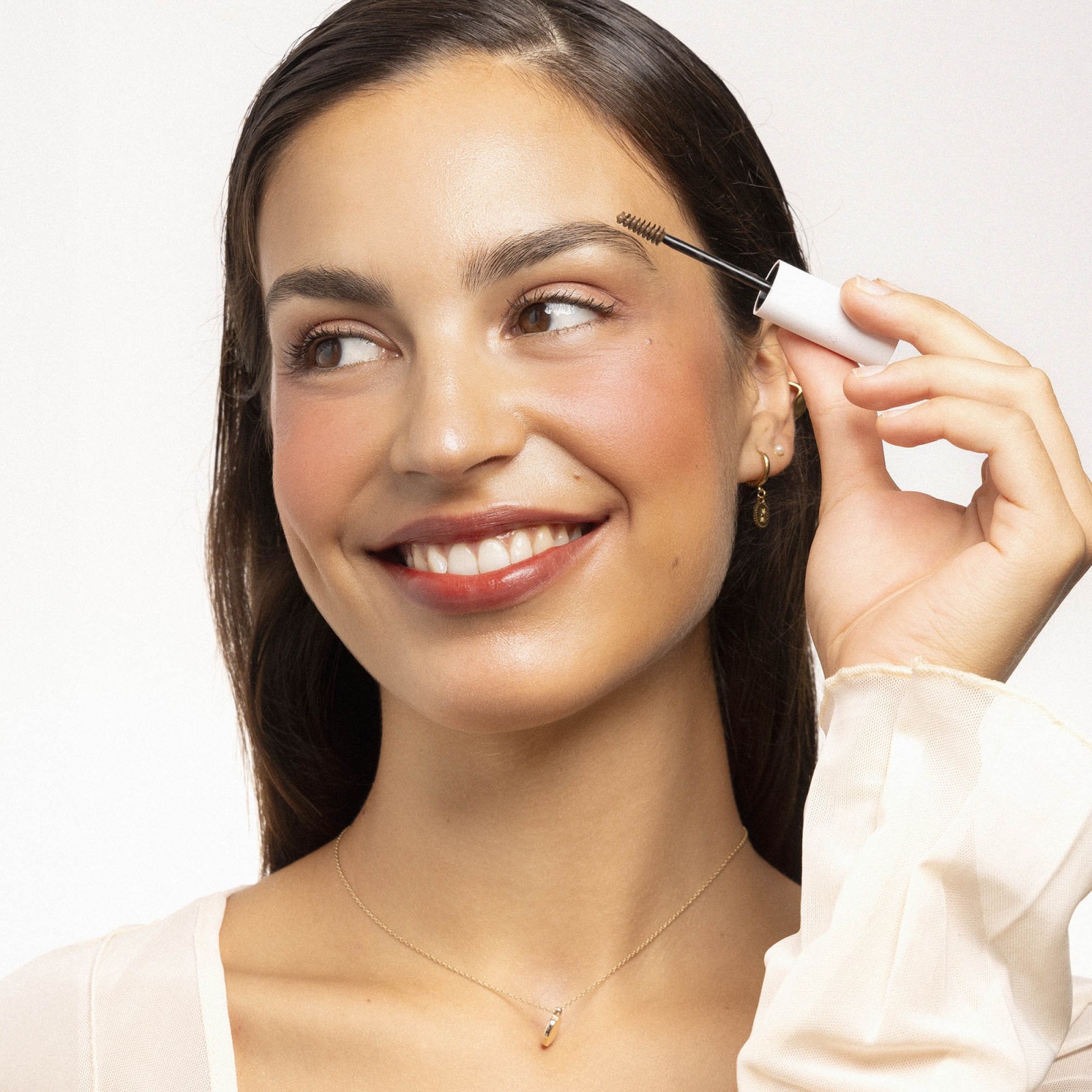 Fijador de sobrancelhas coreano com pantenol - Laka | MiiN Cosmetics